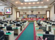 Rapat Paripurna Istimewa DPRD Lampung Dalam Rangka Memperingati Hari Jadi Provinsi Lampung ke-61,Buatlah judul di samping menjadi lebih menarik