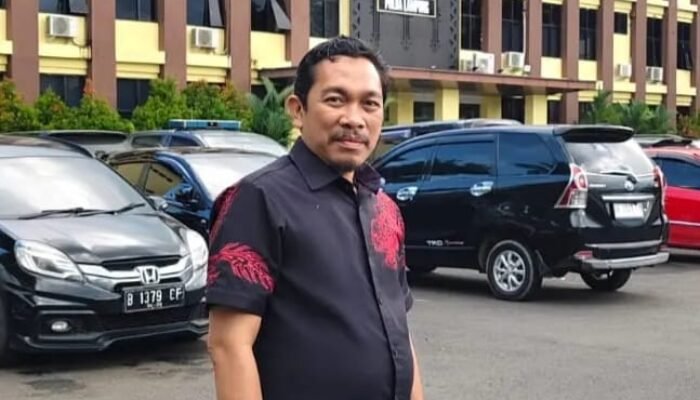 Dukung Sekolah Gratis, Johan Sahril serang Thomas Americo, Gepak Lampung Meradang