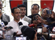 4 Fakta Isu Nadiem: Dugaan Korupsi Laptop hingga Grup WA ‘Mas Menteri’