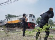 Aksi Brutal! Kereta Dilempari Batu, KAI: Kami Tak Akan Diam!