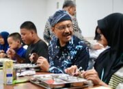 Gus Ipul Duduk Bersama Siswa Sekolah Rakyat, Dengar Kisah yang Bikin Haru Saat Makan Malam