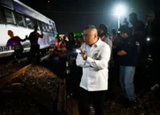 Menhub Turun Langsung Pantau Evakuasi KA Argo Bromo yang Anjlok