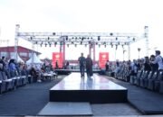 Wali Kota Palembang dan Istri Meriahkan Swarna Songket Nusantara 2025