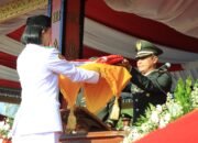 Kapolres Tulang Bawang Barat Hadiri Upacara Penurunan Bendera Dalam Rangka Hari Ulang Tahun Kemerdekaan RI Ke-80