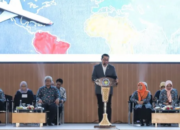 Menparekraf Bekali Mahasiswa Baru ITS untuk Wujudkan Indonesia Emas 2045