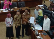 Komisi VI DPR dan Pemerintah Sepakati RUU BUMN untuk Dibawa ke Paripurna