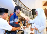 Khofifah Serahkan Santunan untuk Korban Kebakaran di Jemur Wonosari Surabaya