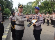 Personel Satpolairud Raih Penghargaan Berkat Aksi Penyelamatan Heroik