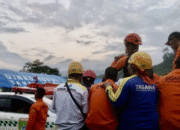 Tim SAR Kerahkan 60 Personel untuk Evakuasi Korban Helikopter Jatuh di Hutan Kalsel