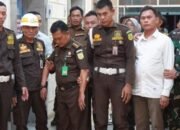 KEJARI OKI BERHASIL MENGAMANKAN SEORANG PRIA YANG MENGAKU SEBAGAI JAKSA.