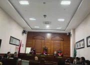 Hakim Jatuhkan Vonis 10 Bulan Penjara kepada Hendra Lie dalam Kasus Pencemaran Nama Baik