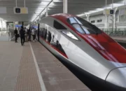 Whoosh Cari Strategi Atasi Beban Utang yang Menumpuk