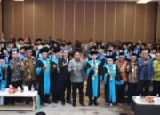 Herman Deru Motivasi Wisudawan USS: Siap Hadapi Persaingan, Raih Kesuksesan!