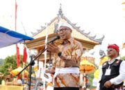 Pujawali ke-80 Pura Jagat Kerthi Bhuana, Gubernur Apresiasi Semangat Umat Hindu Berperan Serta Membangun Lampung