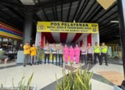 Kunjungi Pos Yan Rest Area Km 215 B Ops Lilin Krakatau 2025, Kapolsek Bersama Ibu Ketua Bhayangkari Ranting Gunung Agung Berikan Bingkisan Kepada Personil Yang Bertugas