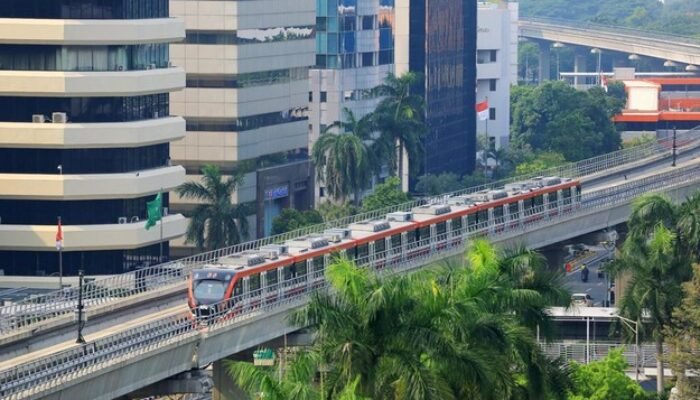 LRT Jakarta Kelapa Gading–Manggarai Segera Beroperasi, Cuma 28 Menit!