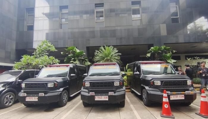 Mobil Tahanan Baru KPK Bikin Penasaran, 3 Unit Hilux Rangga Hitam Doff Siap Beroperasi