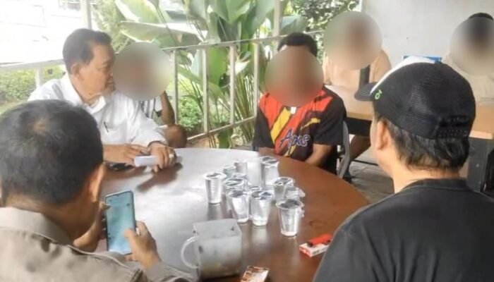 Mengaku Mabuk Berat, Pria 23 Tahun Diamankan Usai Viral Pukuli Pengendara Motor