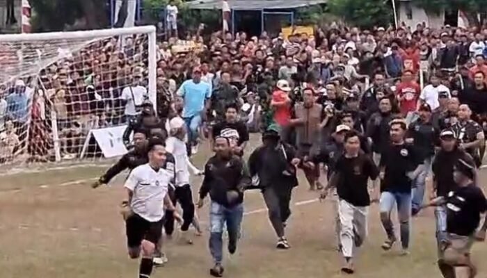 Keputusan Wasit Picu Amuk Suporter, Laga Danlanud Cup Purbalingga Berakhir Chaos