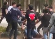 Aktipis Mahasiswa UNILA Zuhri aziz Ibrahim diduga menjadi korban pengeroyokan di kawasan universitas Lampung .